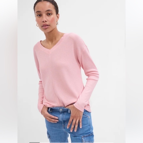 NWT GAP Softspun Ribbed V-Neck Long Sleeve Top Pink Size X-Small - Picture 1 of 11